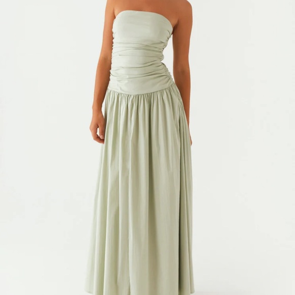 Peppermayo Dresses & Skirts - Peppermayo Strapless Maxi Dress in Light Green